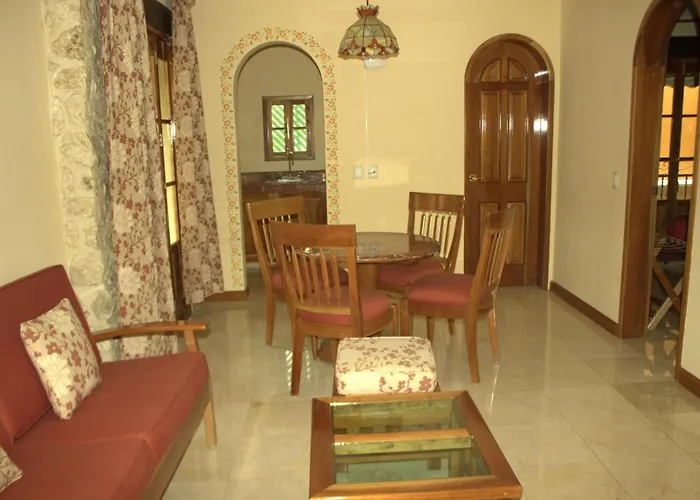 Cancun International Suites